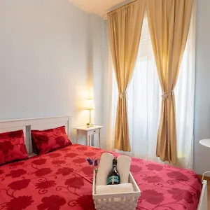 Apartament La Casa In Fiore, Rzym